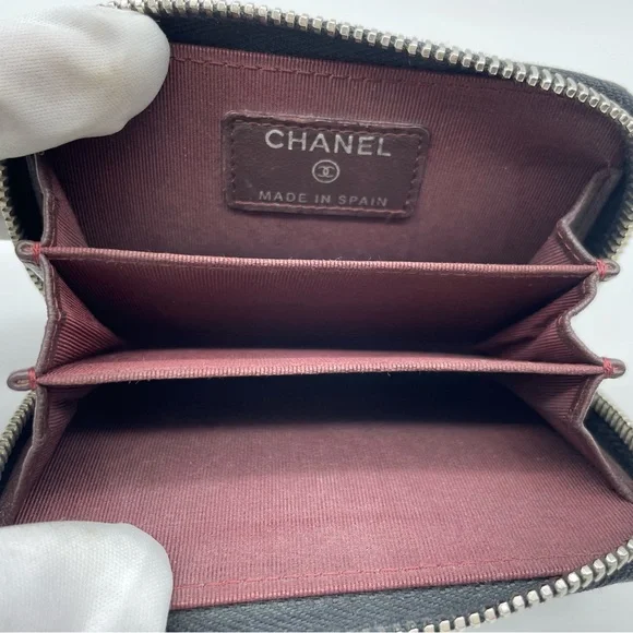 Chanel Short Wallet/Card Holder - Picture 7 of 13